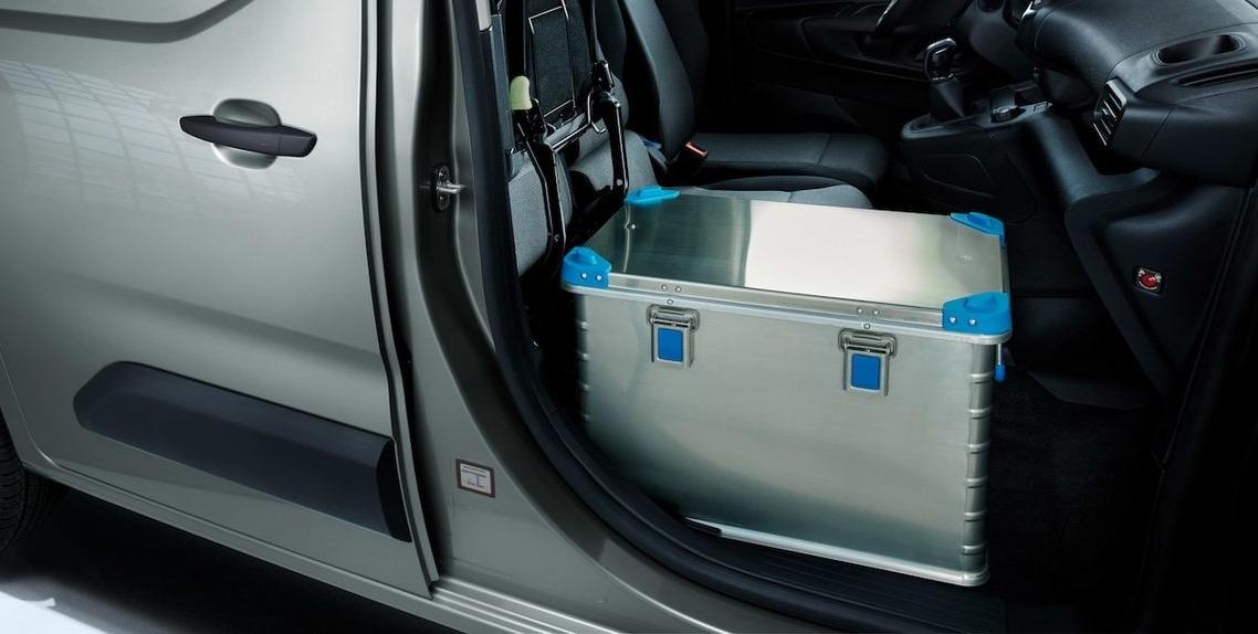 BANCO DE PASSAGEIROS REBATÍVEL