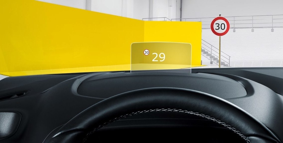 HEAD-UP DISPLAY (ECRÃ ACIMA DO VOLANTE)